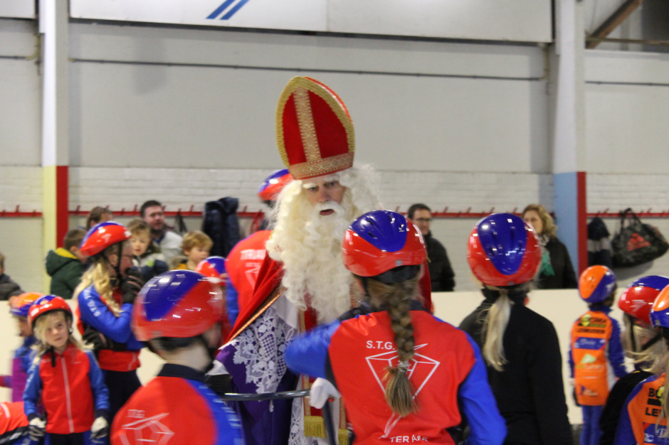 Sinterklaas op ijsbaan Leiden